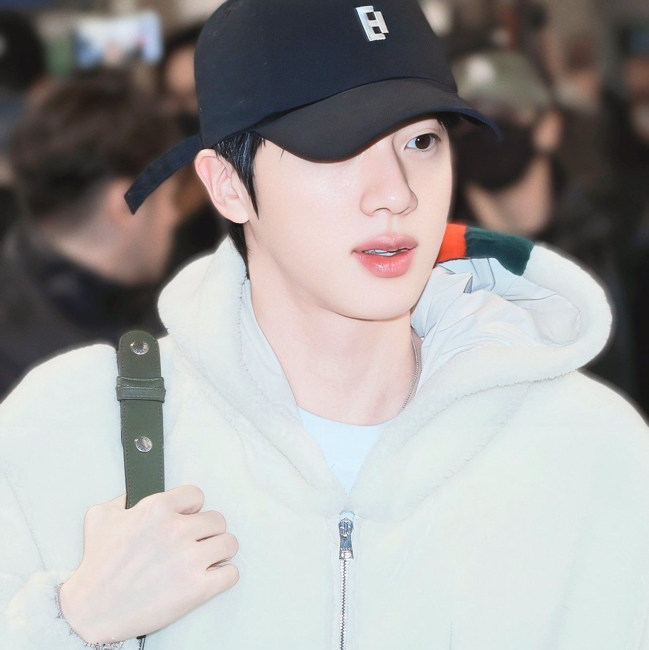 Potret di balik layar Jin (BTS)