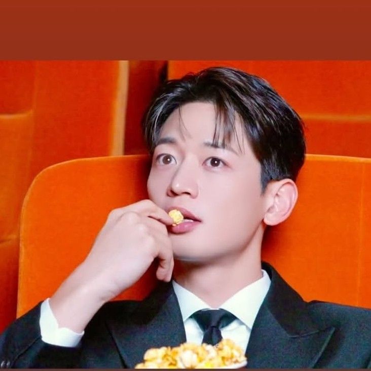 Recent activity shot of Minho (SHINee)