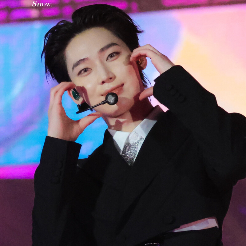 선우 (ENHYPEN)의 비하인드 컷