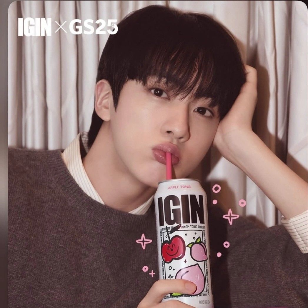 ジン (BTS)の最新写真