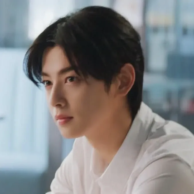 Recent activity shot of Eunwoo (ASTRO)