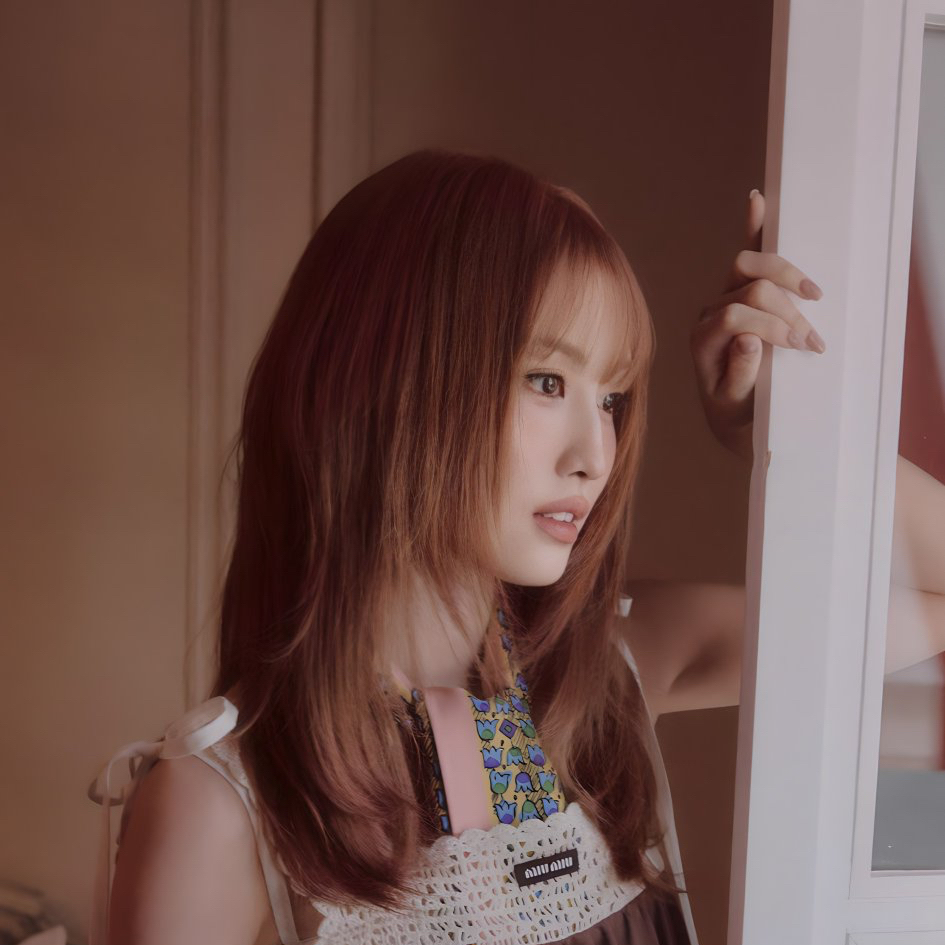 Potret di balik layar Momo (TWICE)