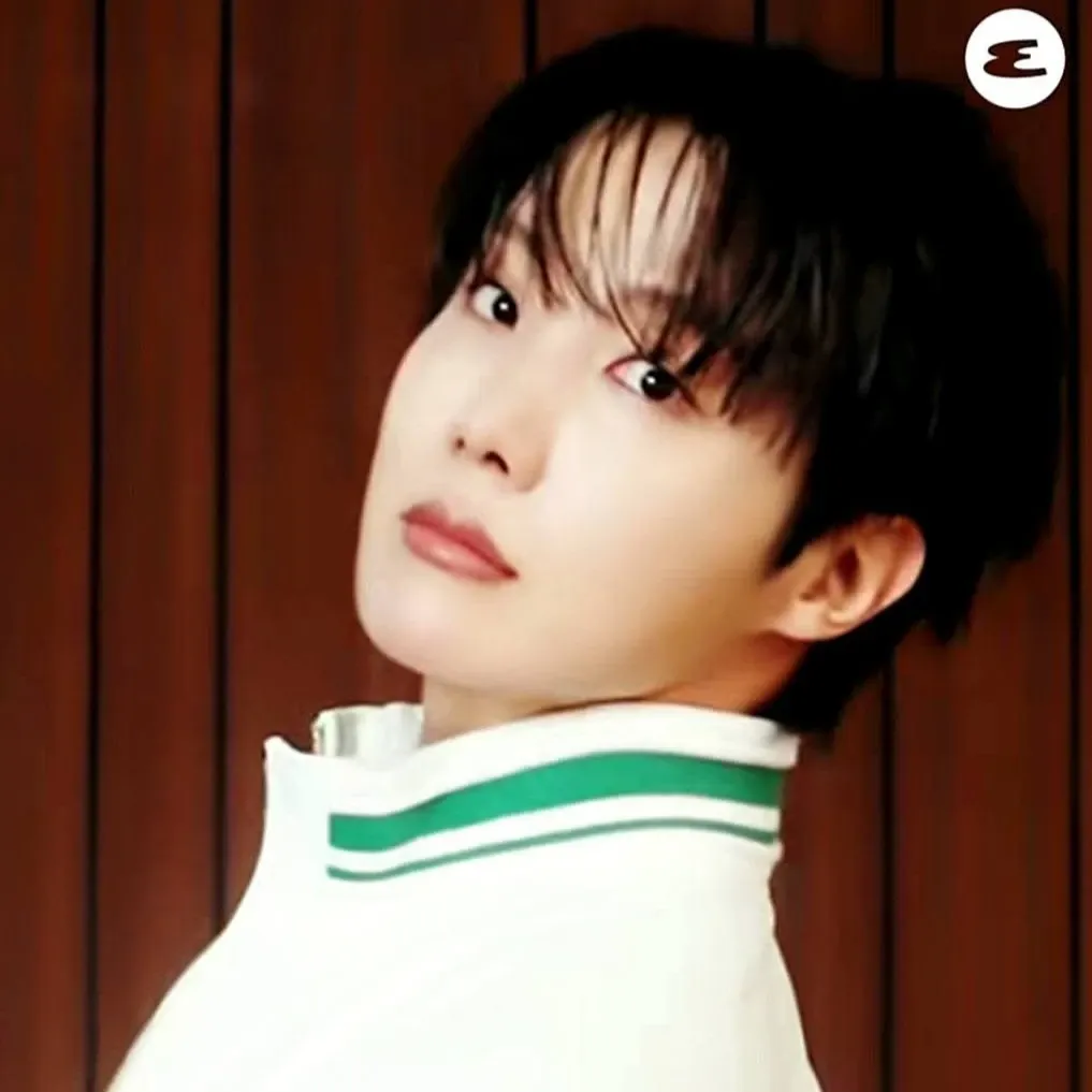 A moment captured by j-hope (BTS)'s fan