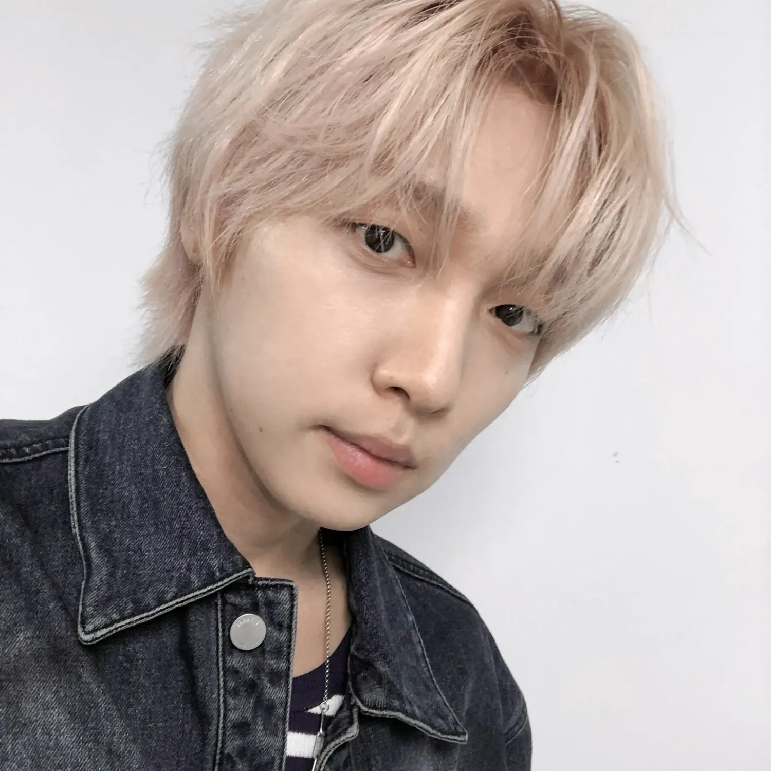 Recent activity shot of Jeong Sewoon