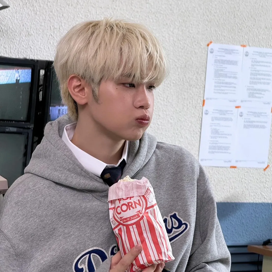 Latest photo of Kim Taerae (ZEROBASEONE)