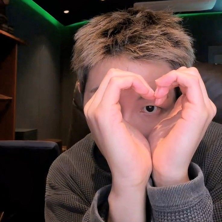 Behind-the-scenes cut of RM (BTS)