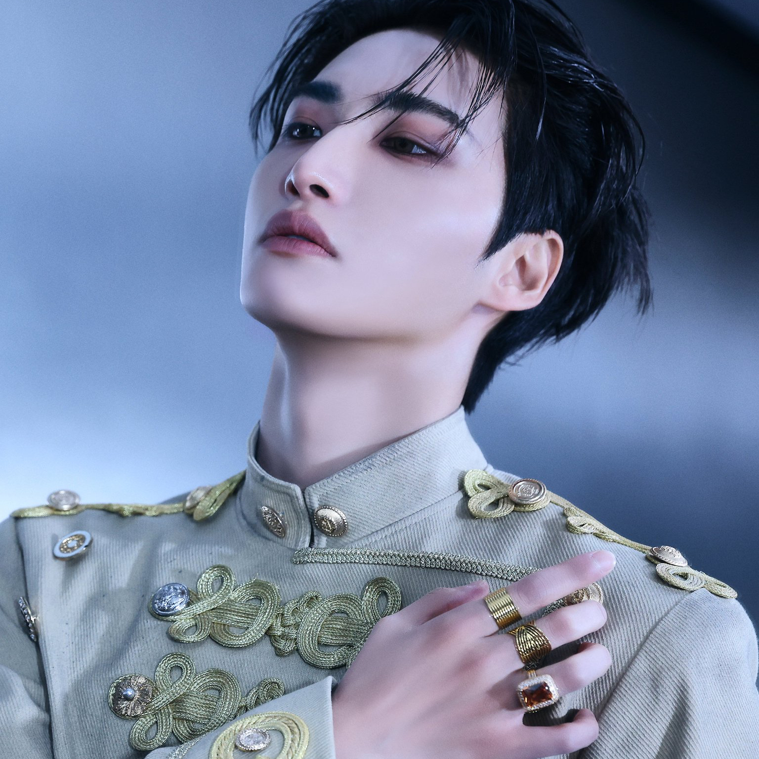 에이티즈의 비하인드 컷