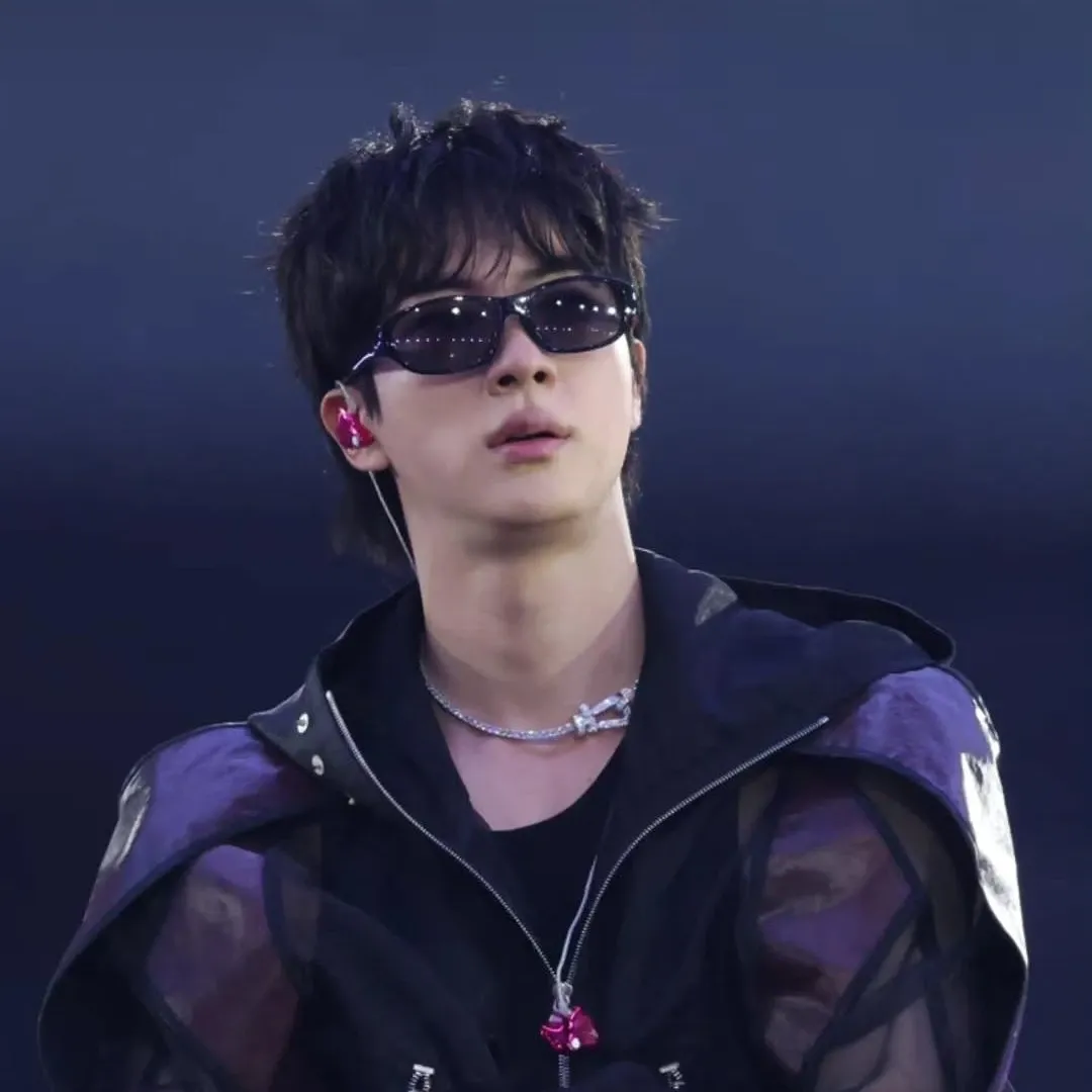 Latest photo of Jin (BTS)