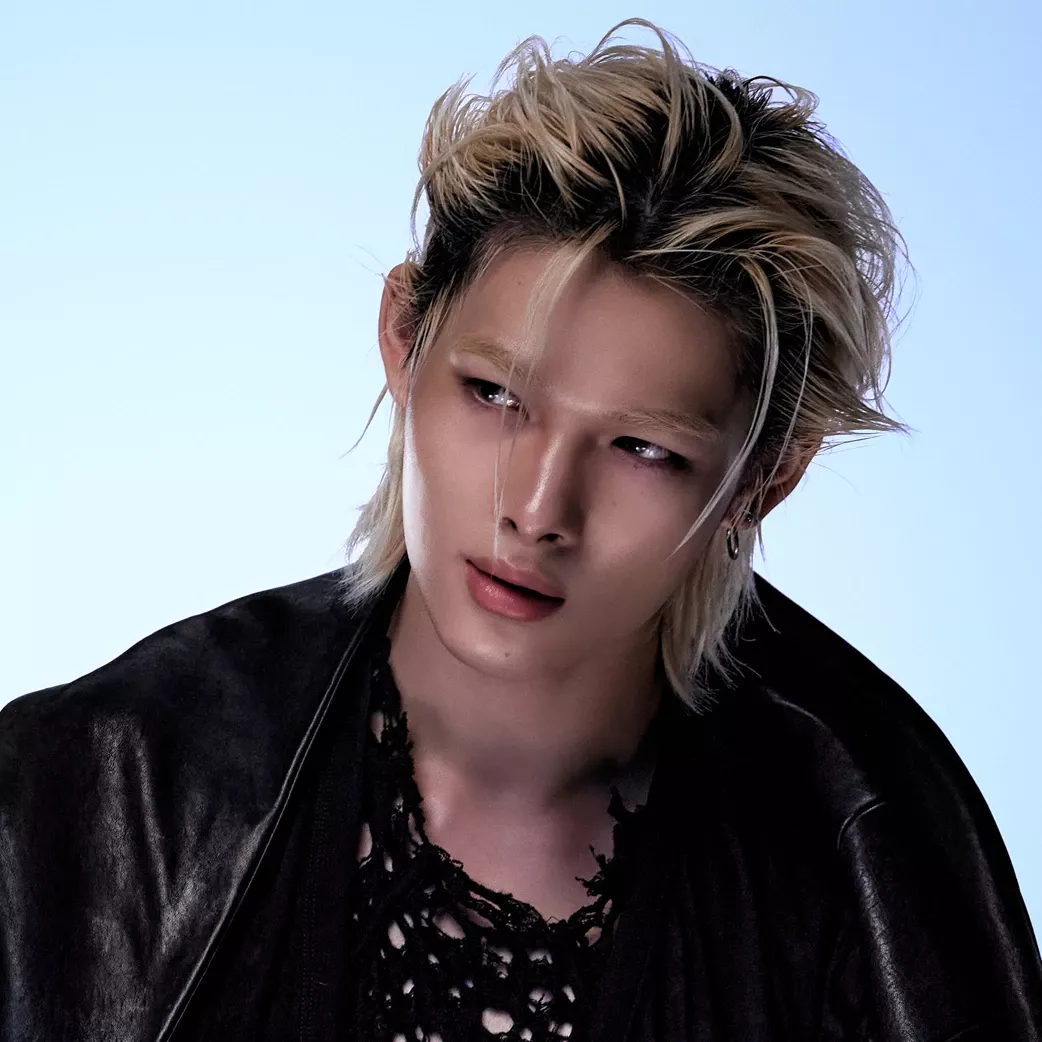 Foto terbaru NI-KI (ENHYPEN)