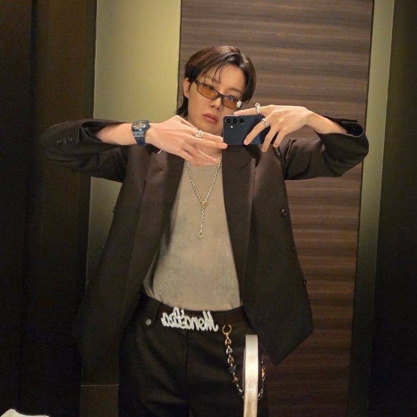 제이홉 (방탄소년단)의 최신 사진