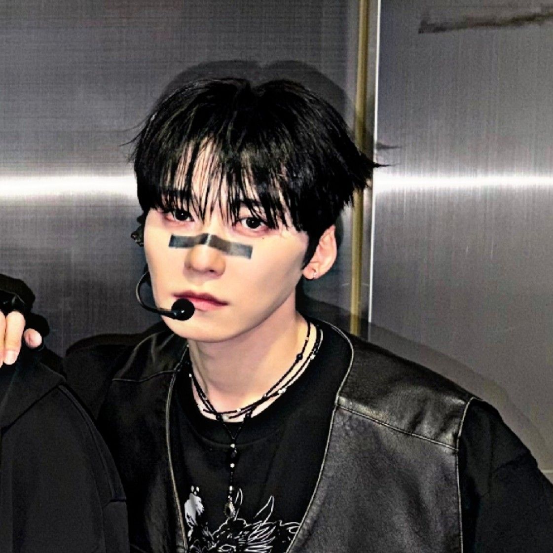 Behind-the-scenes cut of ONEUS