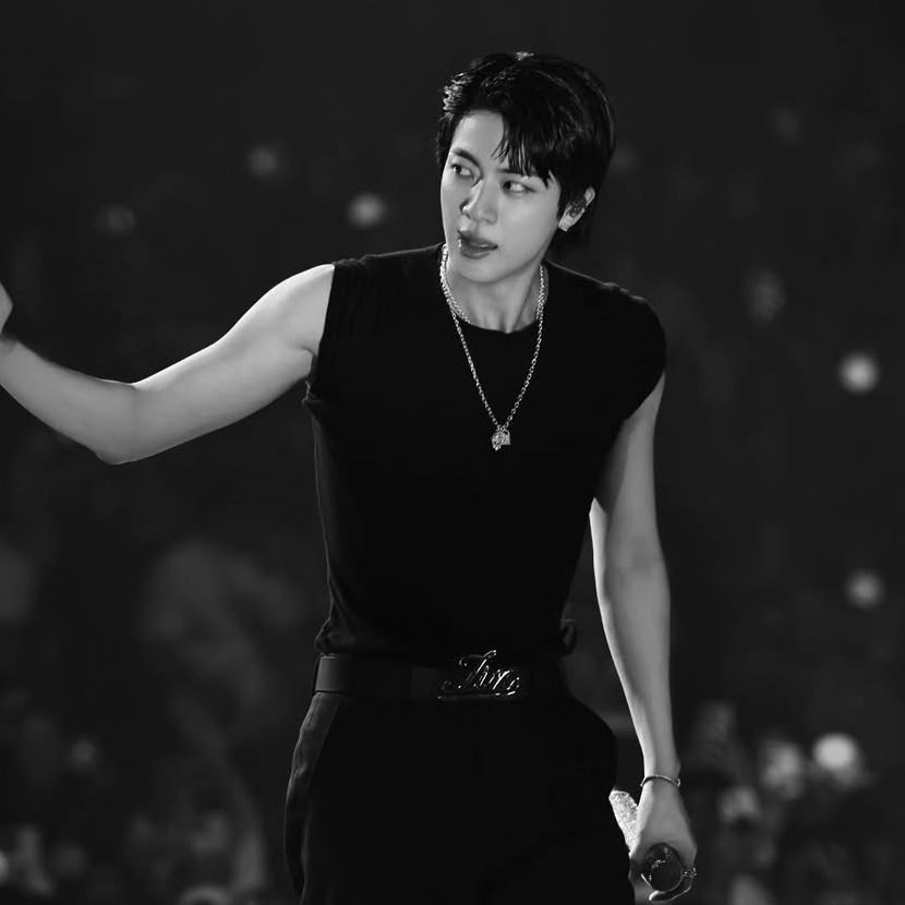 진 (방탄소년단)의 비하인드 컷