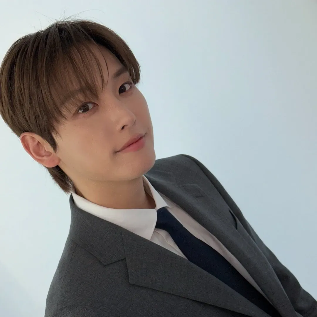 Latest photo of Inseong (SF9)