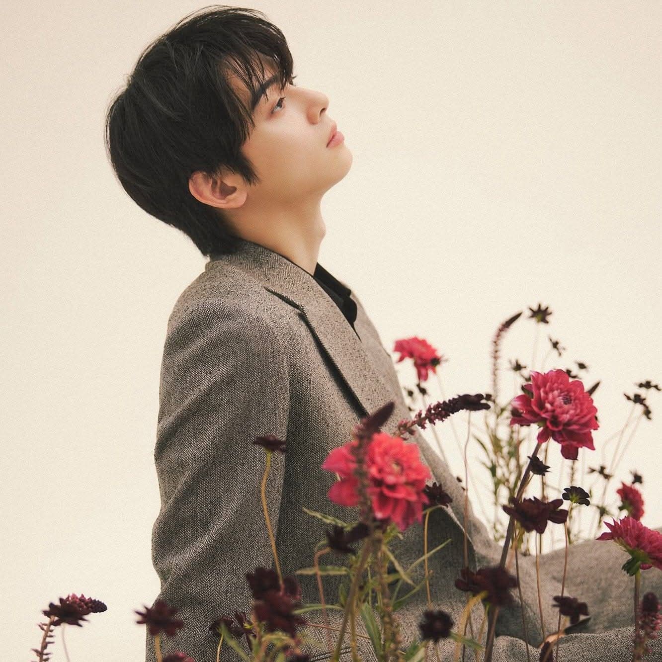 Recent activity shot of Eunwoo (ASTRO)