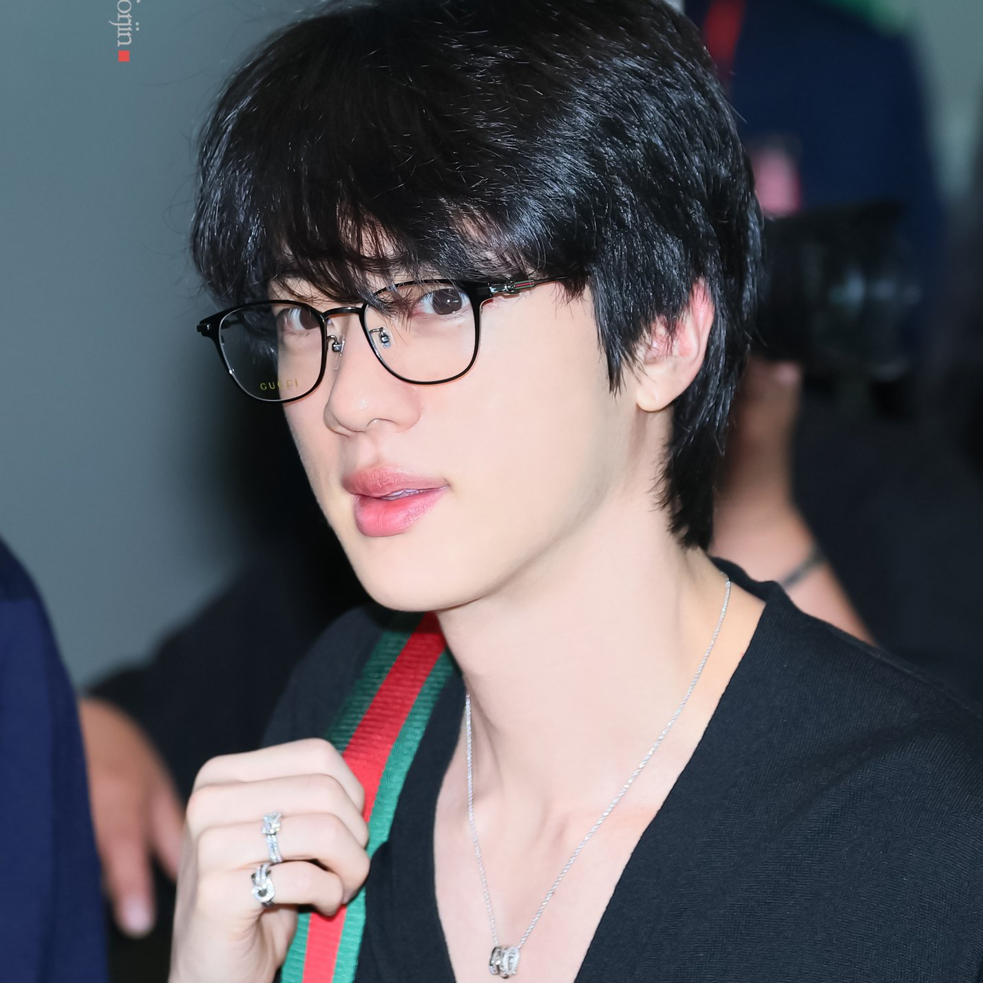 Foto aktivitas terbaru Jin (BTS)