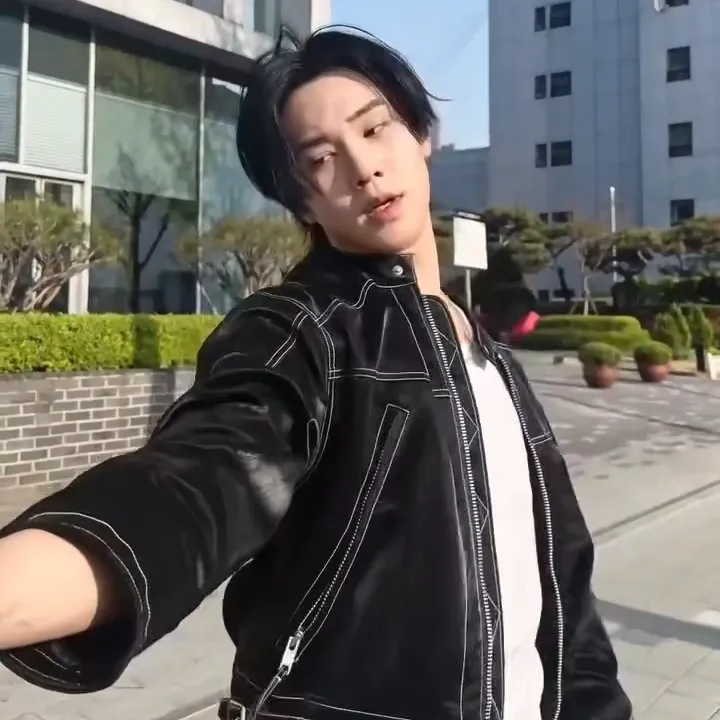 Behind-the-scenes cut of Rocky