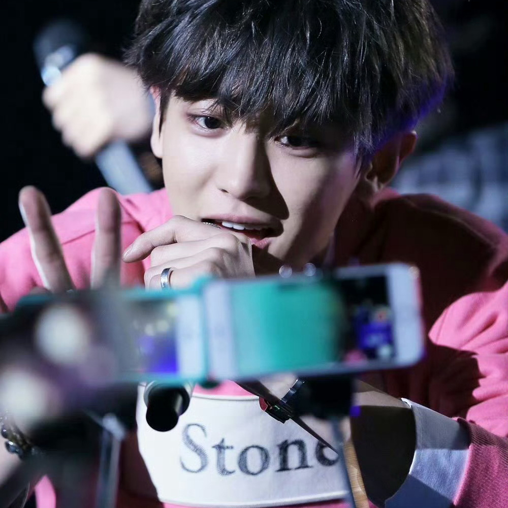 Potret di balik layar Chanyeol (EXO)