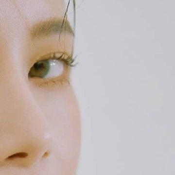 Recent activity shot of Solar (MAMAMOO)