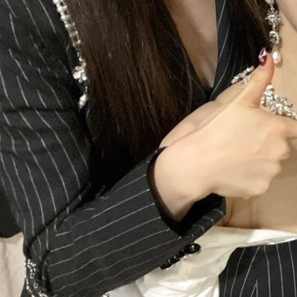 A moment captured by Loossemble's fan