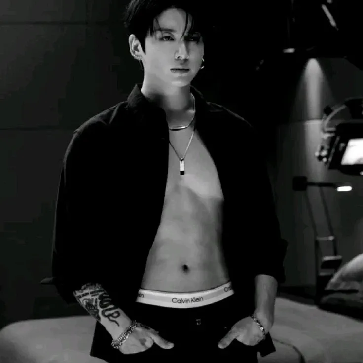 Latest photo of Jungkook (BTS)