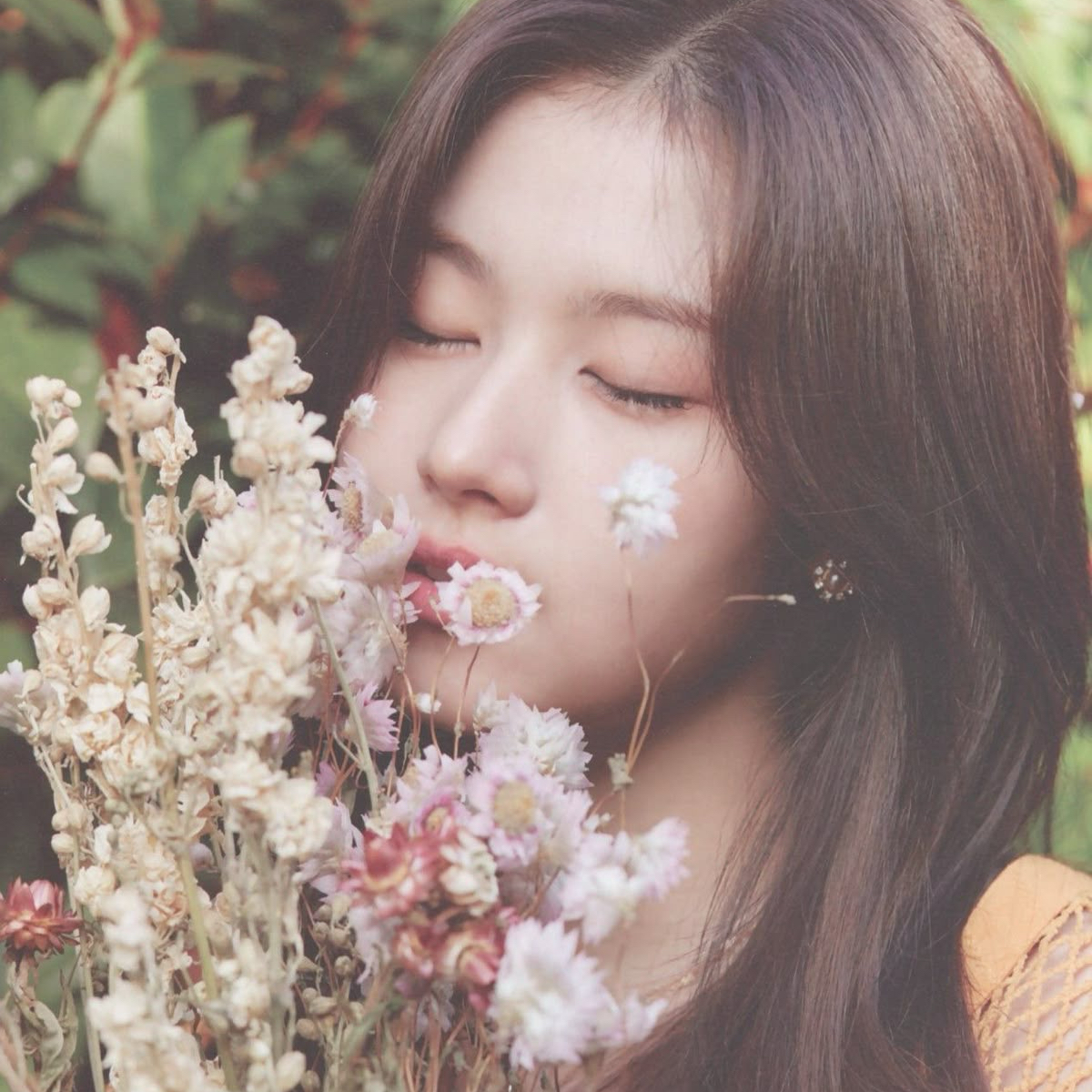 Potret di balik layar Sana (TWICE)