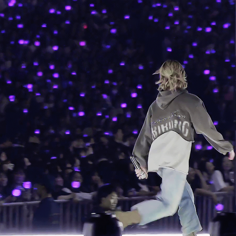 Foto aktivitas terbaru Jimin (BTS)