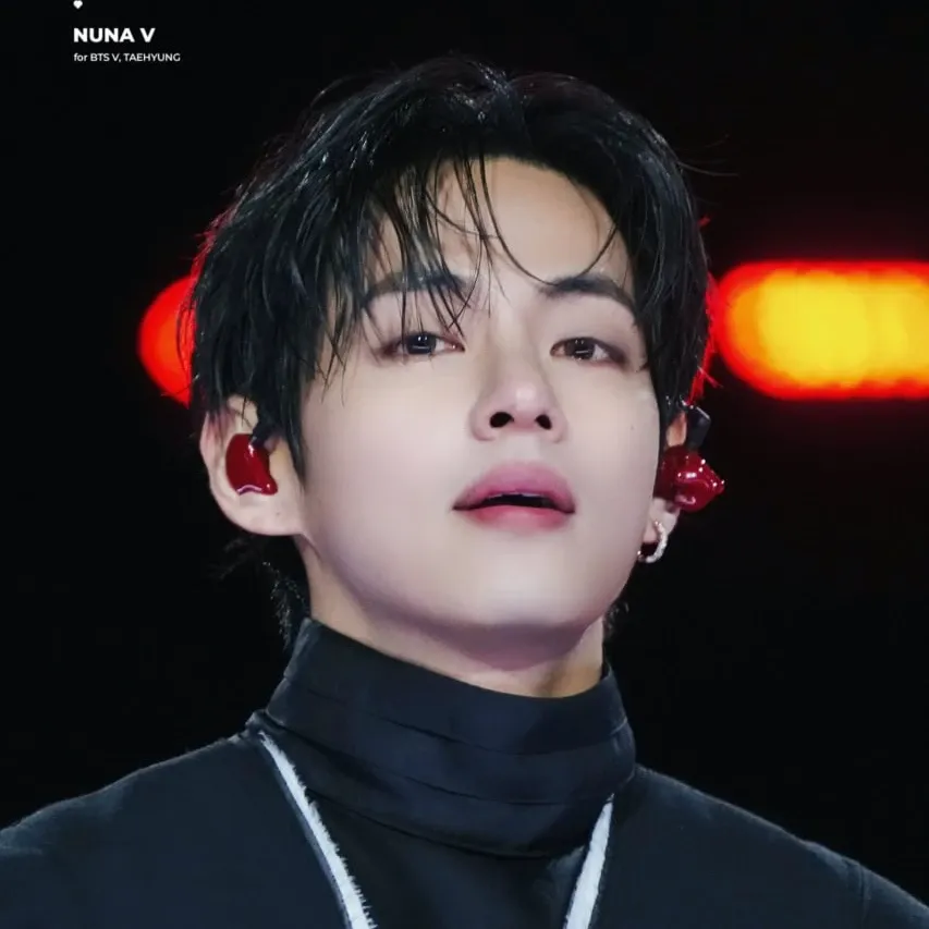 Latest photo of V (BTS)