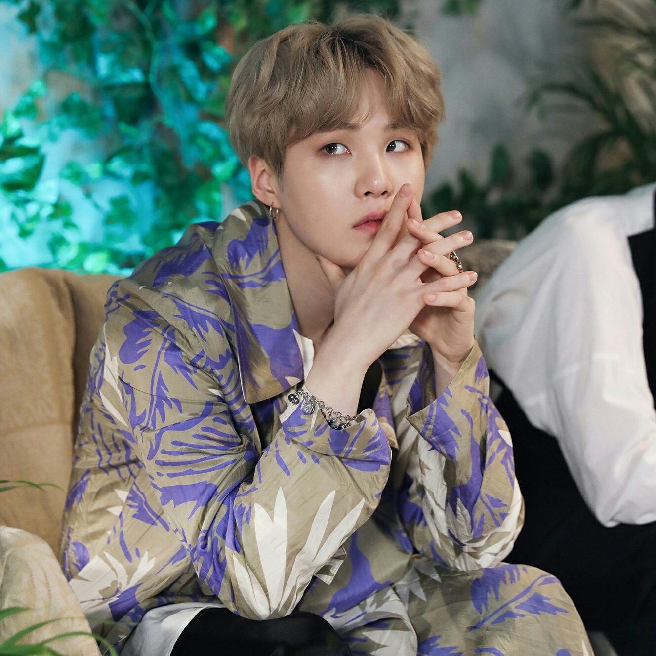 SUGA (BTS)の舞台裏ショット