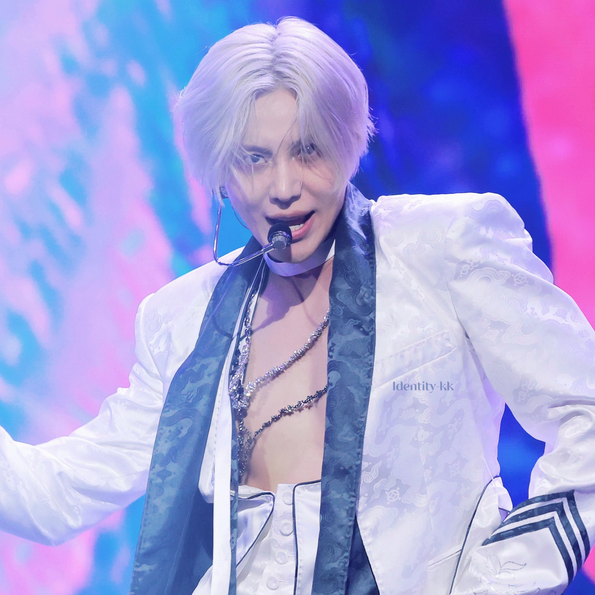 Behind-the-scenes cut of Taemin (SHINee)