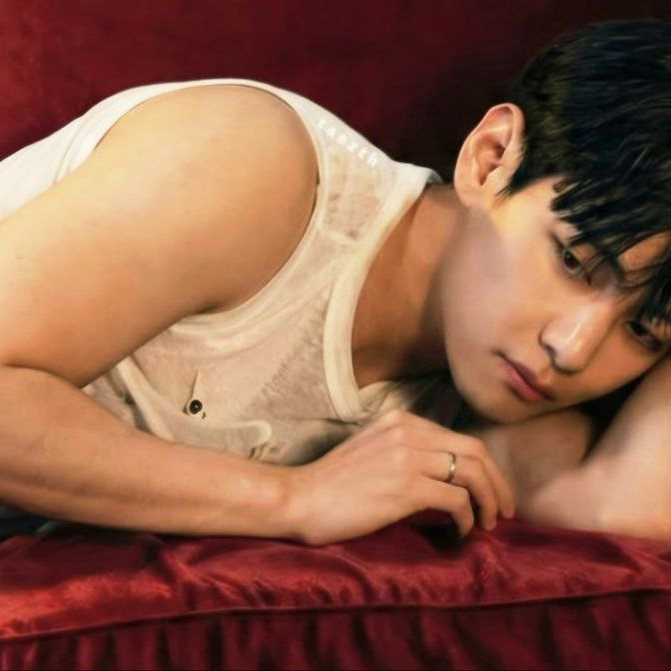 뷔 (방탄소년단)의 비하인드 컷