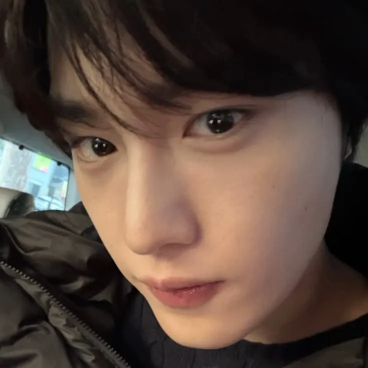 A moment captured by Hyunsuk (CIX)'s fan