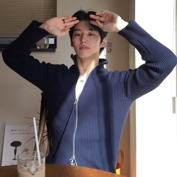 今日の最愛ドルで輝くホンソク (PENTAGON)の代表写真