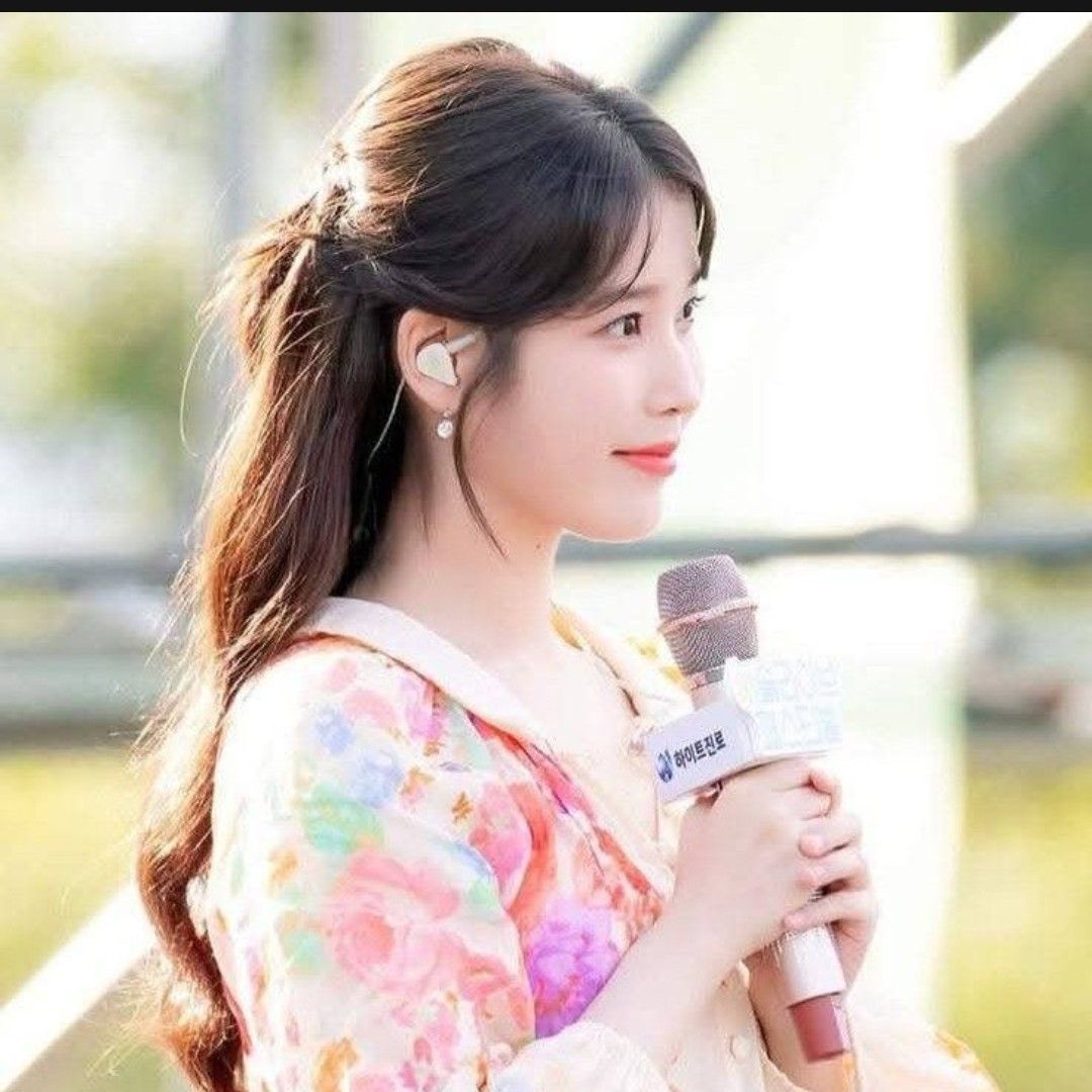 아이유의 최신 사진