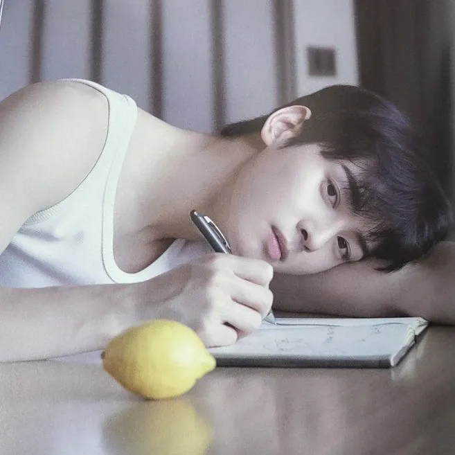 Behind-the-scenes cut of Eunwoo (ASTRO)