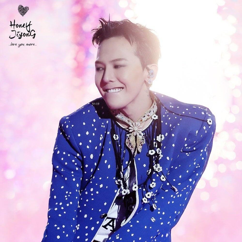 Recent activity shot of G-DRAGON (BIGBANG)