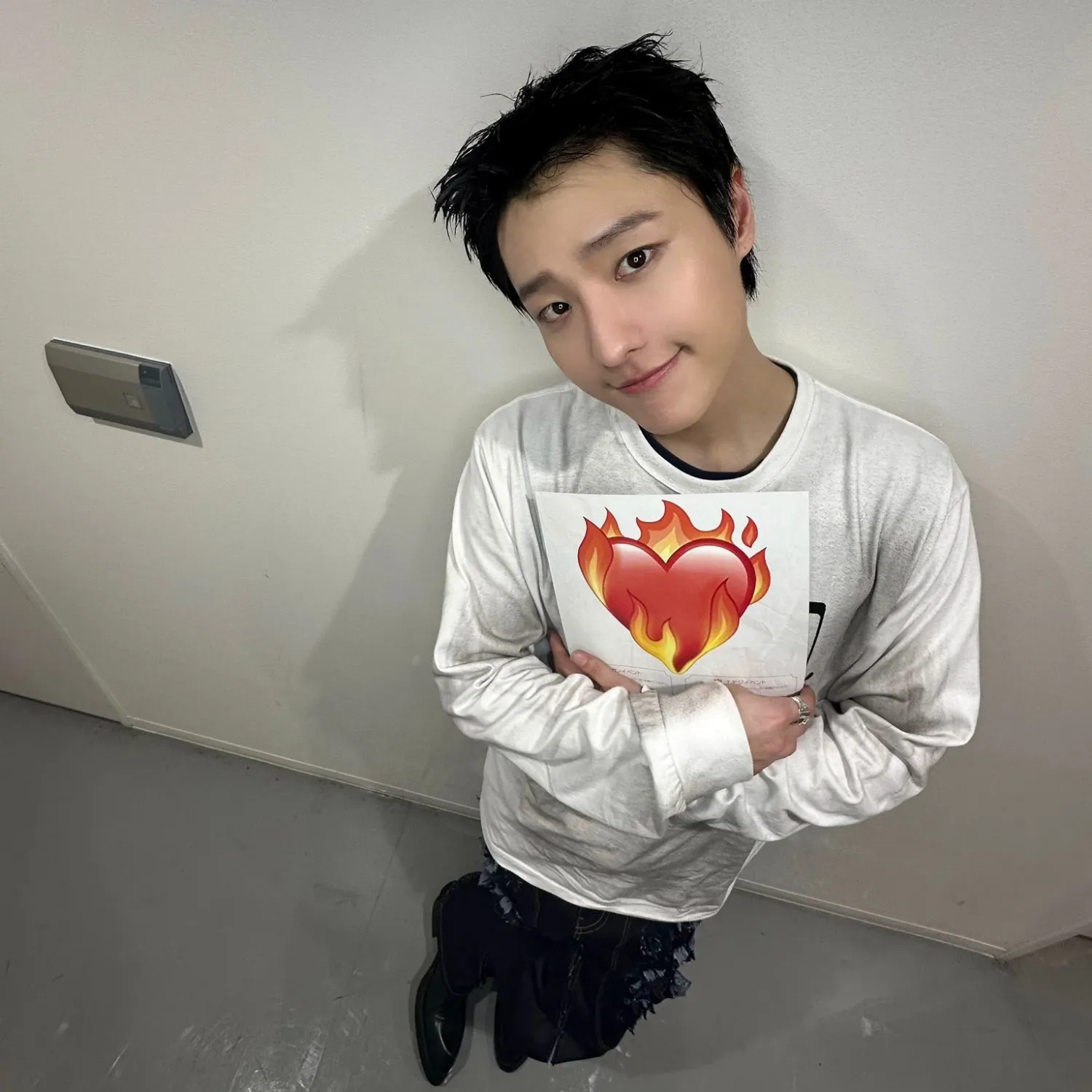 Behind-the-scenes cut of WOODZ