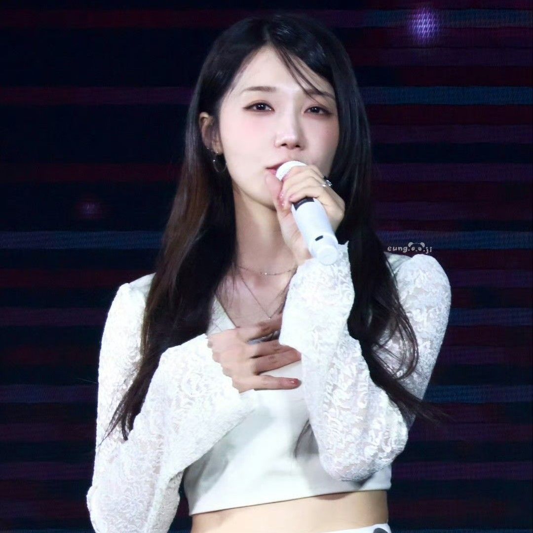 鄭恩地 (Apink)的最新照片