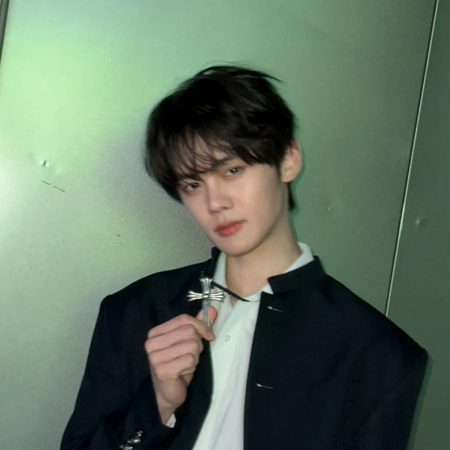 A moment captured by Kim Gyuvin's fan