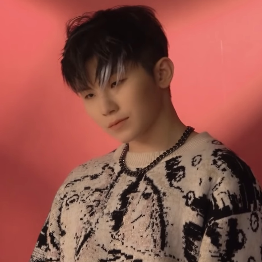 Latest photo of Woozi (SEVENTEEN)