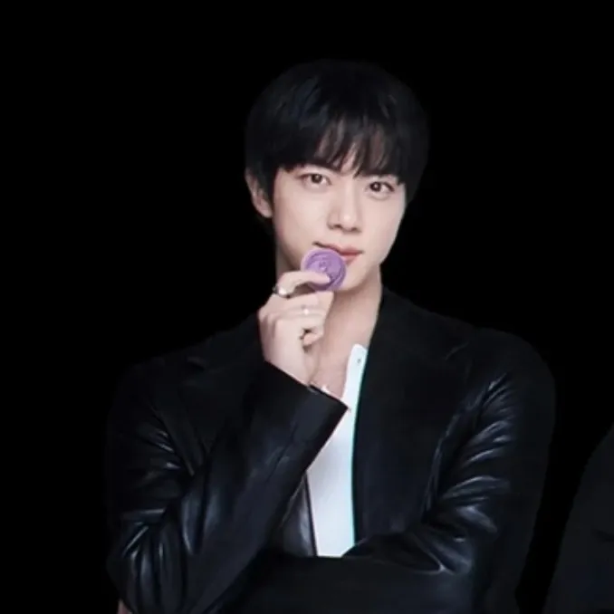Potret di balik layar Jin (BTS)