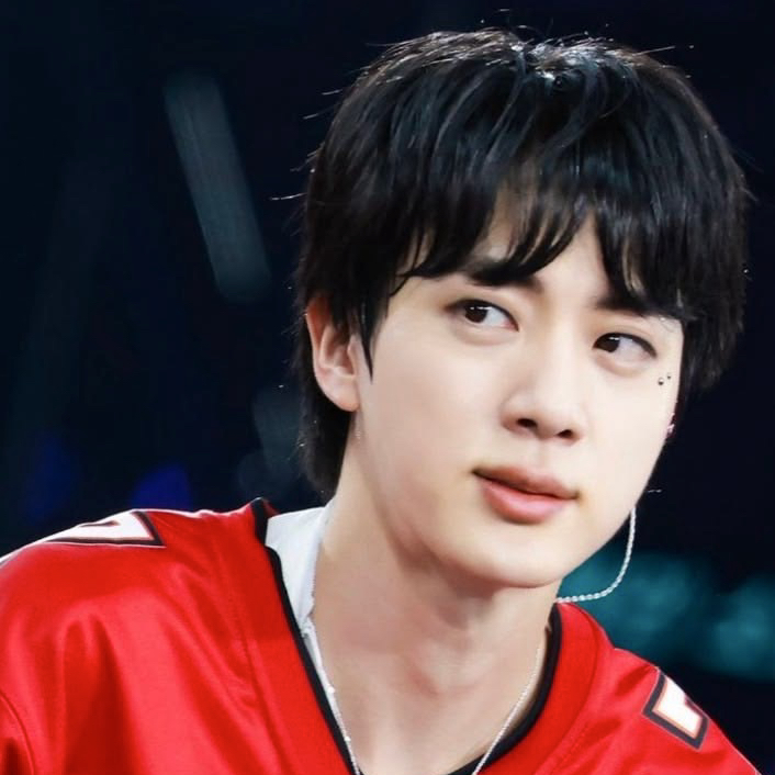 Foto aktivitas terbaru Jin (BTS)