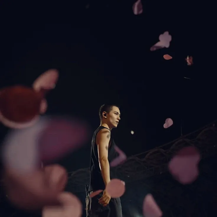 Latest photo of Vernon (SEVENTEEN)