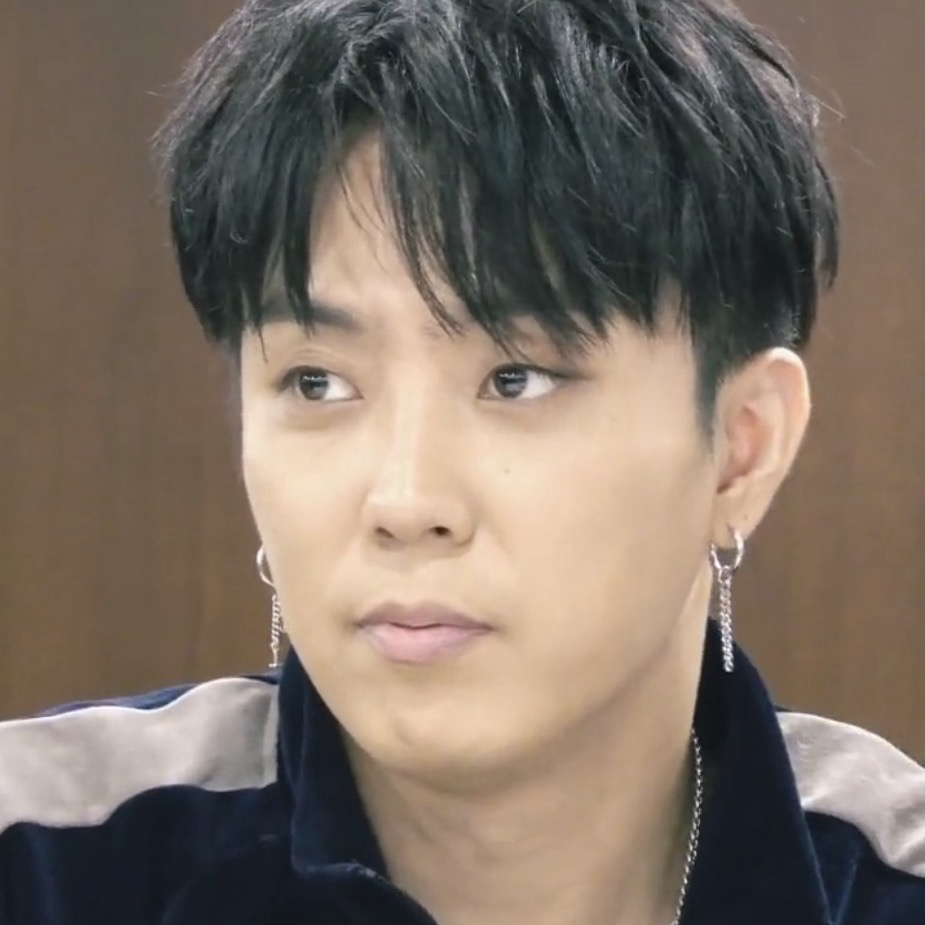 Behind-the-scenes cut of Eun Jiwon (SECHSKIES)