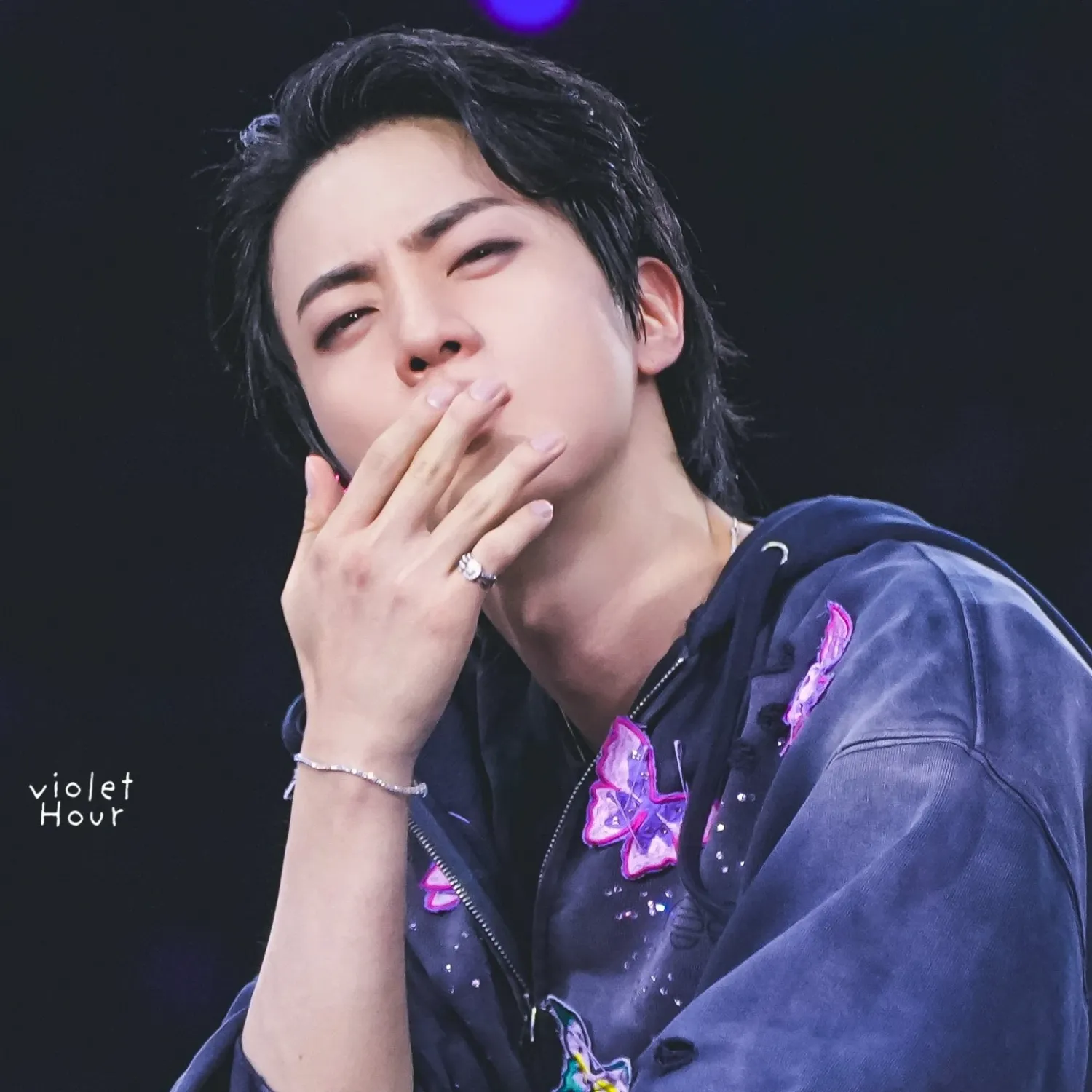 진 (방탄소년단)의 비하인드 컷