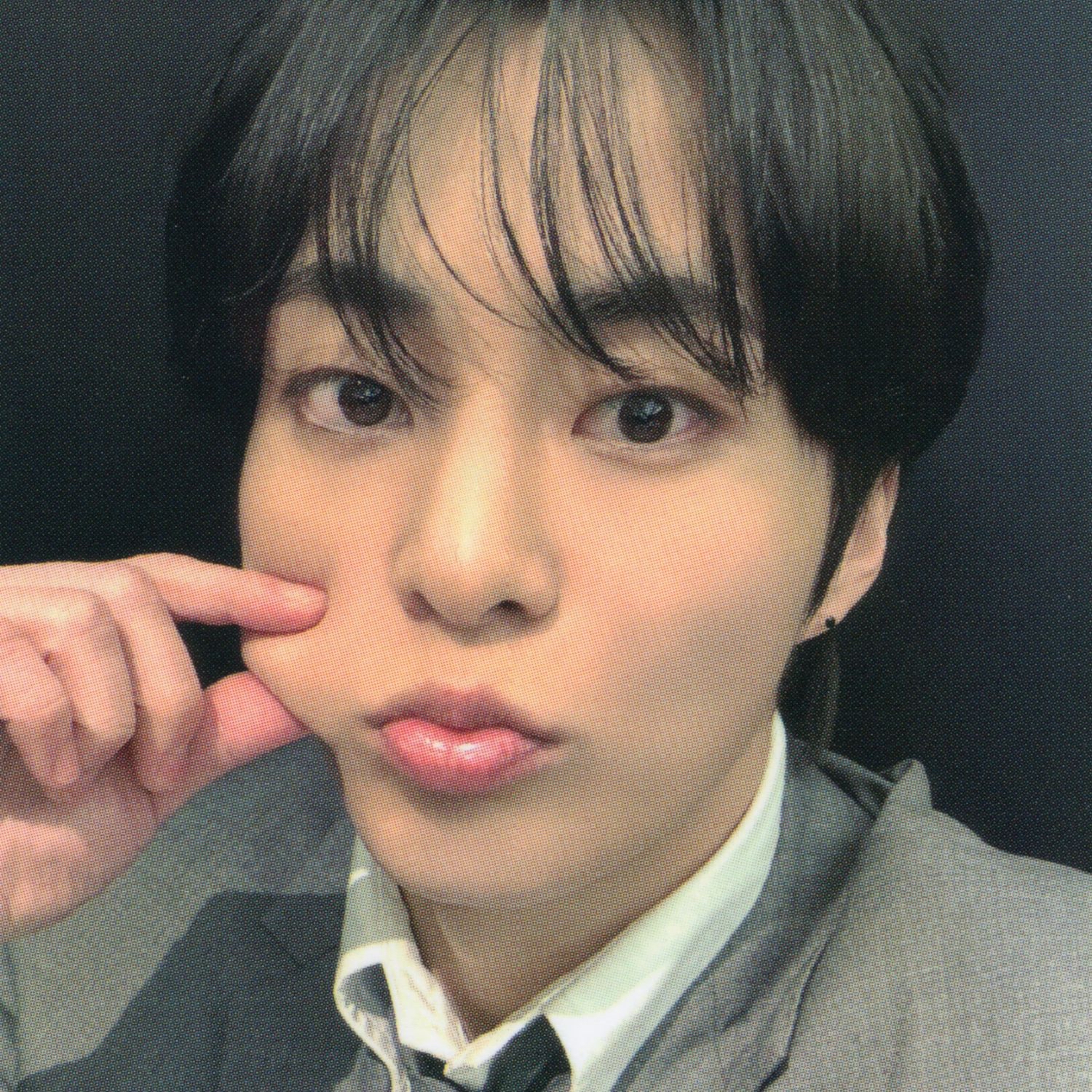 시우민 (EXO)의 비하인드 컷