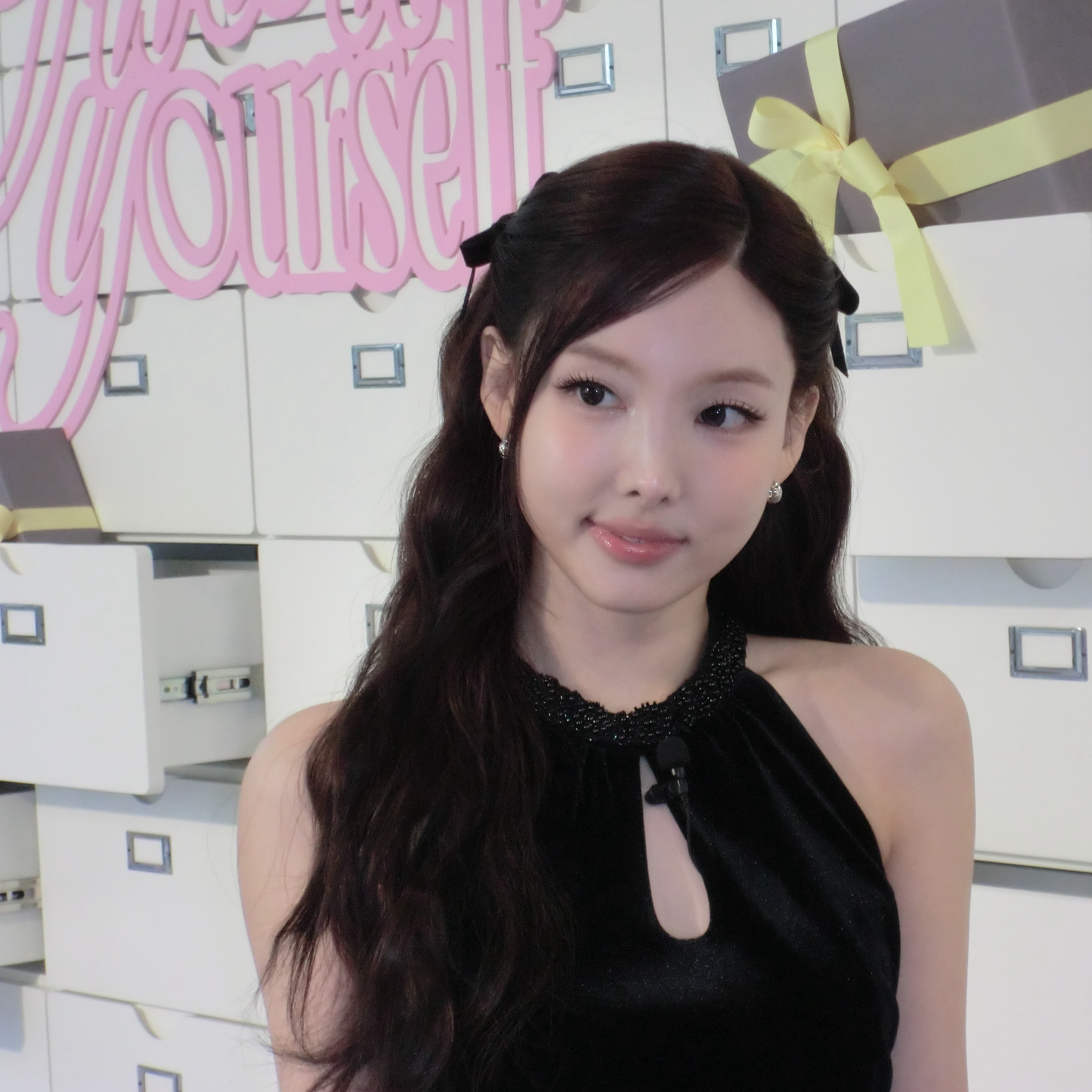 ナヨン (TWICE)の舞台裏ショット