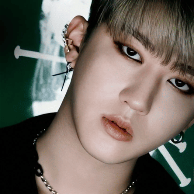 Foto aktivitas terbaru Changbin (Stray Kids)