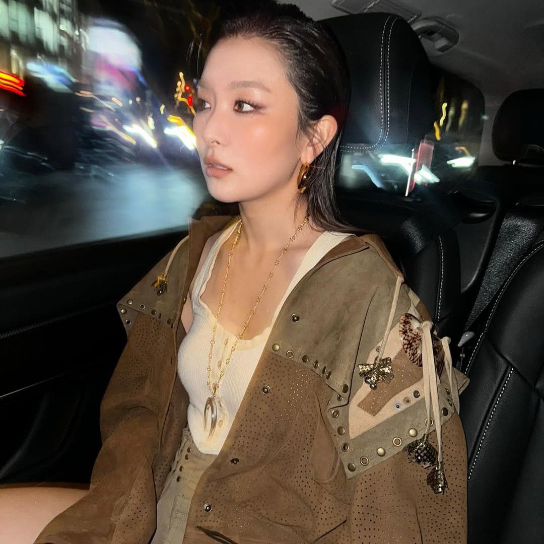 涩琪 (Red Velvet)的最新照片