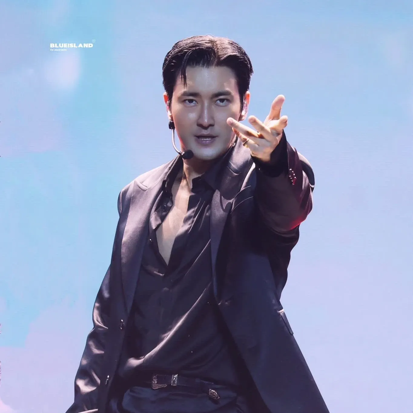 Recent activity shot of Siwon (Super Junior)