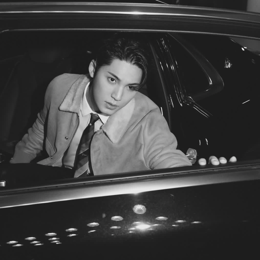 Foto aktivitas terbaru Mingyu (SEVENTEEN)